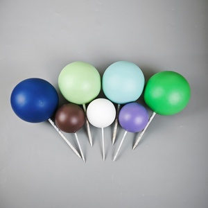 Décoration de gâteau en gros : Boules artificielles multicolores (or, argent, rose, bleu) pour gâteaux d'anniversaire et pâtisseries - Product Image 6