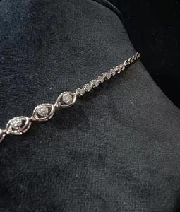 Conjunto de collar de mujer de corte brillante con diamantes naturales de oro de 14 quilates Estilo sofisticado certificado por terceros para bodas especiales - Product Image 4