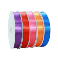Vente en gros 100 mètres par rouleau rouleau de ruban de satin de soie cadeau couleur unie ruban de satin pas cher 25mm 4cm pour fleurs d'emballage cadeau