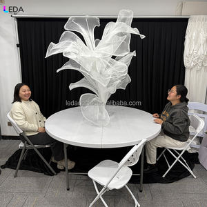 Table à manger pliante moderne LEDA en gros, structure en aluminium, design léger et durable en HDPE pour banquets, hôtels, événements en plein air - Product Image 3