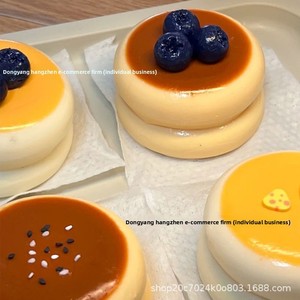 Xiaohongshu Souffl Giocattolo Antistress in Silicone Ultra Spesso di Alta Qualità, Giocattolo Rimbalzante per Celebrità del Web, in PVC di Grado Alimentare per Giovani (7-14 anni) - Product Image 1