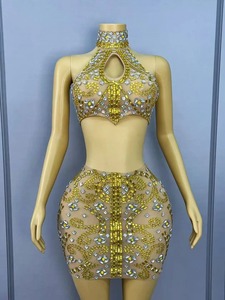 Conjunto de Top y Falda con Pedrería Brillante de Lujo para Danza de Xinjiang, para Mujer, Ideal para Escenario, Fiestas de Cumpleaños, Celebraciones, Cantantes y Bailarinas - Product Image 1