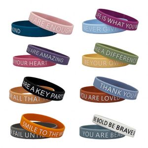 Bracelets en silicone personnalisés imprimés et gravés, phosphorescents, en relief ou débossés, colorés, sur mesure, cadeaux promotionnels - Product Image 3