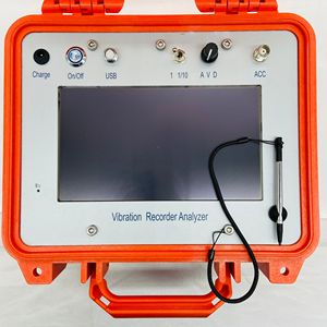 Analyseur de vibrations du sol/structure HGS-936L, enregistreur et analyseur de vibrations - Product Image 2