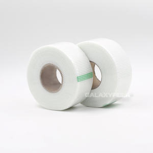 Ruban auto-adhésif pour la réparation des fissures dans les murs secs - Product Image 1