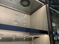 BAINENG Armoire à vin au design moderne avec tiroirs et lumière LED pour grand affichage mural Armoire à vin en acier inoxydable