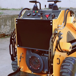รถตักขนาดเล็กแบบสามล้อตีนตะขาบพร้อมอุปกรณ์ไฮดรอลิกหลากหลายชนิด - Product Image 6