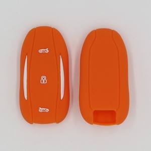 Funda de silicona para llave remota para <span class=keywords><strong>Tesla</strong></span> Model 3 S Fob Shell Jacket Sleeve 3 botones - Product Image 1
