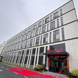 Mesas y sillas plegables Mingzhong, escritorios escolares de metal hechos a medida con ruedas para uso en el aula - Product Image 1