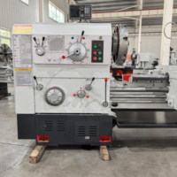 Tour manuel robuste CW6280F à banc déporté, à forte force de coupe, avec largeur de guidage de 550 mm