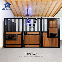 Box de stockage portable pour chevaux JHorse avec toit en bambou et bois, box de stockage préfabriqué en métal
