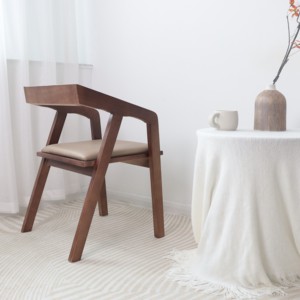 Toptan en iyi fiyat yüksek kalite ahşap kol sandalye restoran ceviz renk yemek masif ahşap sandalye - Product Image 3