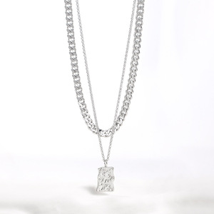 จี้รูปทรงเรขาคณิตไทเทเนียมสตีลแบบยูนิเซ็กซ์ สร้อยคอคิวบันสองชั้น สร้อยคอแฟชั่นแบบโชคเกอร์ - Product Image 4