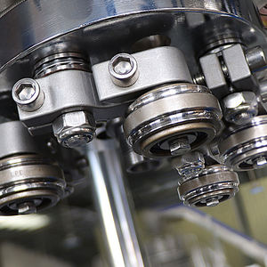 유도 생산 라인 병 <span class=keywords><strong>PET</strong></span> 플라스틱 캔 알루미늄 핫 실러 호일 씰링 기계 - Product Image 4