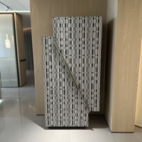 Armoire à vin vintage italienne en bois noir hôtel moderne avec étagères élégante Estante Para Libros pour le stockage du vin salon