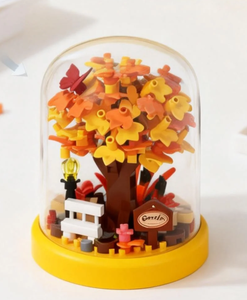 Blocs de construction de maison <span class=keywords><strong>dans</strong></span> <span class=keywords><strong>les</strong></span> <span class=keywords><strong>arbres</strong></span> à fleurs de cerisier |   Mini paysage kawaii <span class=keywords><strong>avec</strong></span> couvercle en verre |   Décoration d'intérieur et cadeaux - Product Image 4