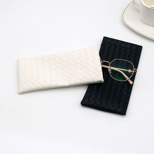 批发便携式可重复使用的各种颜色防水pu袋太阳镜袋和护理产品包装袋 - Product Image 2