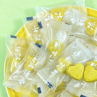 Friandises lyophilisées pour chats en gros, riches en protéines, sans céréales, biscuits en forme de cœur à base de viande de poulet