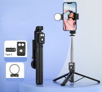 Offre Spéciale Mini charge portable télécommande multifonctionnelle lumière de remplissage support pour téléphone portable trépied selfie bâton