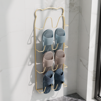 Étagère à chaussures murale en métal à quatre niveaux sans perçage pour la maison, support à pantoufles pour salle de bain intérieure