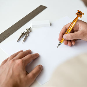 ปากกาลูกลื่นพลาสติกรูปทรงการ์ตูนใหม่ปี 2025 พร้อมพิมพ์โลโก้ สำหรับของขวัญวันฮาโลวีน ลายค้างคาว ฟักทอง หัวกะโหลก ลูกเจี๊ยบ สำหรับเด็ก - Product Image 4