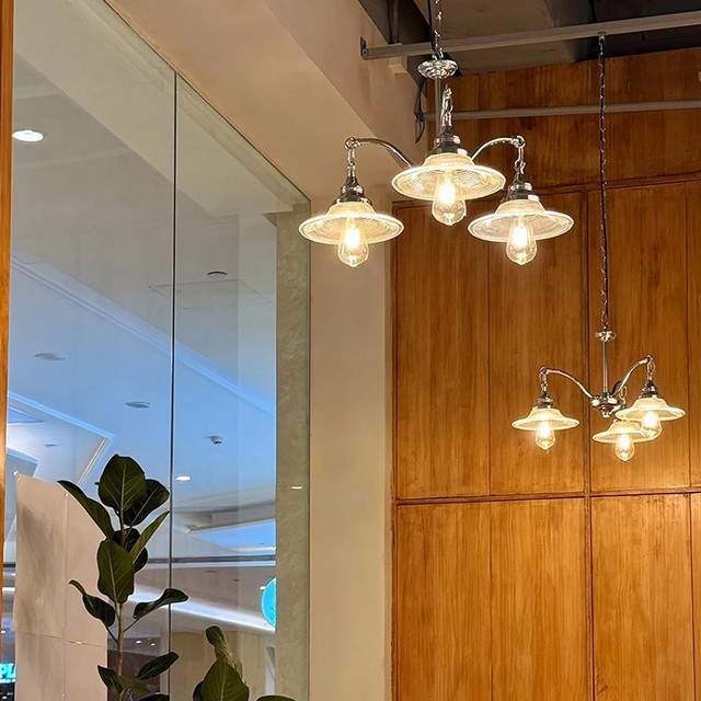 Vintage Industrial Style Multi-head Pendant Light Customized Color-Modern Indoor Lighting for Coffee Milk Tea Shop Bar Loft
