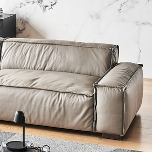 Canapés en cuir de luxe de marques italiennes avec coussins en plumes doux - Product Image 4