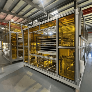 Inversor de Panel con Marco de Aluminio Profesional para una Rotación Precisa de 180 Grados y Amortiguación Multicapa Eficiente - Product Image 1