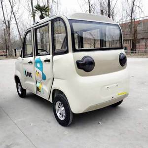 El último diseño es un vehículo eléctrico cerrado de 4 ruedas para adultos mayores, disponible para el transporte de pasajeros. - Product Image 6