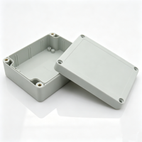 Boîtier en plastique ABS PC durable IP65 avec des caractéristiques étanches et anti-poussière, adapté aux appareils électroniques et aux outils