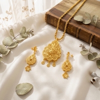 JH Promotion Exceptionnelle : Parure de Bijoux Vintage Plaqué Or 18K avec Pendentif Creux et Boucles d'Oreilles pour Mariage/Fiançailles/Fête