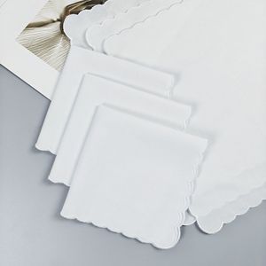 Pañuelo de algodón blanco con borde de encaje para boda y Navidad, de algodón peinado - Product Image 2