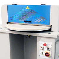 Machine de fusion rotative semi-automatique Kezhi pour le processus de fusing des doublures supérieures de chaussures – Machine de fabrication de chaussures