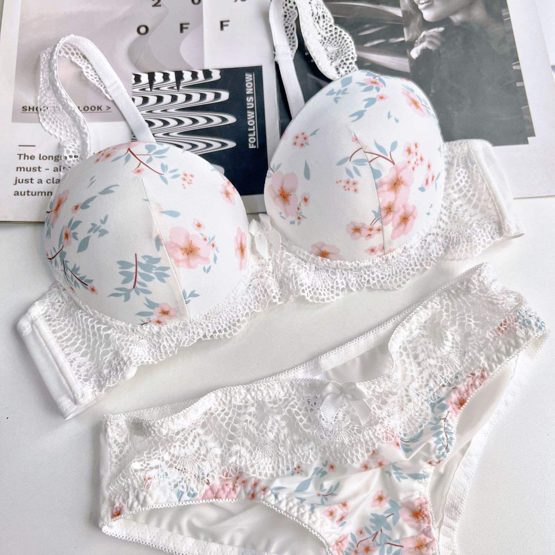 Wholesale Women's Underwear Set Summer Thin Large Sexy Underwear Bra Set for Women