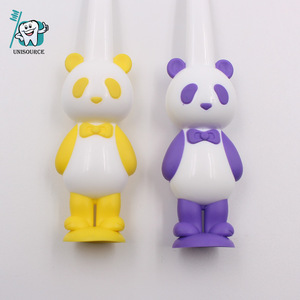 Brosse à dents manuelle avec poignée en forme de panda, poils doux, pour enfants et adolescents, design coloré - Product Image 4