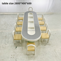 Équipement de jeu intérieur moderne et sûr pour bébés, en bois durable et écologique, table et chaises pour écoles, hôtels, aires de jeux, maisons et bureaux