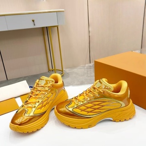 Chaussures décontractées pour hommes tendance 2025, légères, en cuir véritable, antidérapantes, résistantes aux chocs, respirantes, semelle augmentant la taille - Product Image 1