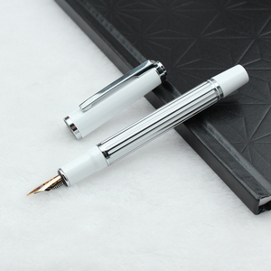 Regalo de negocios Proveedor de plumas estilográficas para escribir Estuche de juego Buen <span class=keywords><strong>precio</strong></span> Venta al por mayor Latón pesado Negro Oro Plata Recambio de metal 0,5 MM - Product Image 2