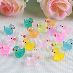 100 Pezzi Mini Anatre Luminose che si Illuminano al Buio, Piccole Figure di Animali, Accessori Fai da Te per Gioielli, Tecnica a Olio, Bomboniere per Feste, Fatine - Product Image 4