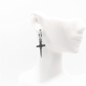 Hiphop Charme Ear <span class=keywords><strong>Ring</strong></span> Sieraden Rvs Black Zirkoon Skull Zwaard Hanger Hoepel Oorbel - Product Image 5