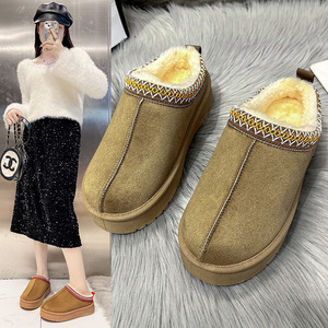 2025 automne/hiver nouvelles femmes anti-dérapant chaud et velours fond épais demi haut chaussures Ins polyvalent extérieur bottes <span class=keywords><strong>de</strong></span> <span class=keywords><strong>neige</strong></span> en gros - Product Image 2