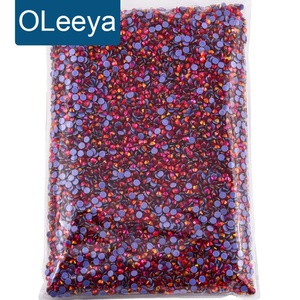 OLeeya Vente en gros de strass thermocollants en verre, 14400 pièces, couleurs brillantes, pour vêtements - Product Image 1