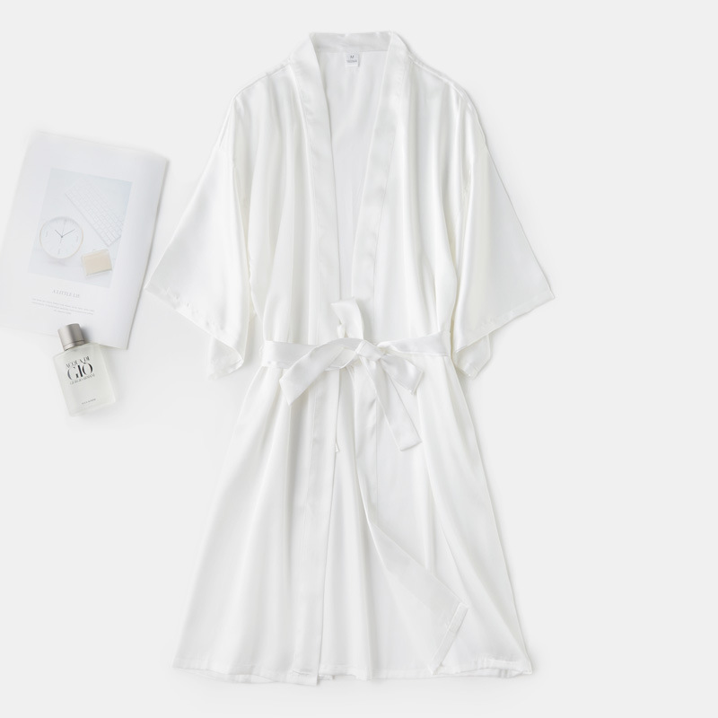 Robe White