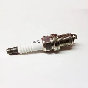 Bujía de Níquel para Motocicleta <span class=keywords><strong>CR8E</strong></span> D8EA C7HSA A7TC - Product Image 2