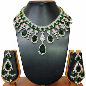 Collar de Diamantes Americanos, Elegante Color Verde, Joyería Fina para Mujer, Perfecto para Bodas, Fiestas, Festivales y Regalos - Product Image 2