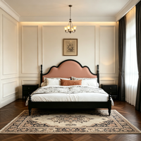 Lit double en bois massif avec matelas, pieds de rangement et finition teck antique, taille Queen/King, luxe, style français moderne