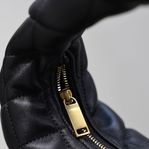Bolsos de Mano para Mujer, Diseño de Lujo, Personalización Privada de Fábrica, Versátiles, Elegantes, de Piel de Cordero Negra Importada, Tipo Tote - Product Image 2
