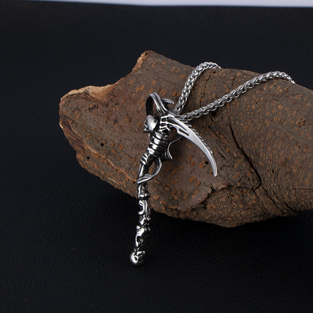 Pendentif CE402*3*60CM avec chaîne