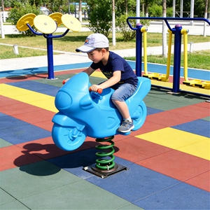Caballito Balancín de Plástico Personalizable en Oferta, Gran Juguete de Resorte para Parques Comunitarios, Jardines de Infancia y Áreas de Juego al Aire Libre - Product Image 1