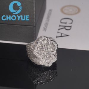 Anillo Cruzado de Plata de Ley 925 con Incrustaciones de Diamantes Moissanite VVS, Joyería Hip Hop Personalizada - Product Image 4